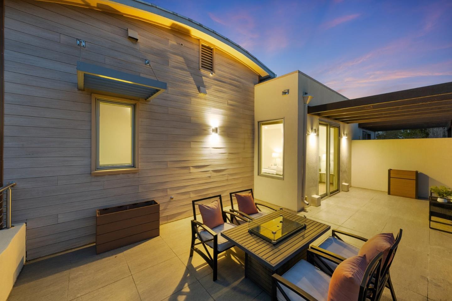 Detail Gallery Image 9 of 114 For 1713 Lawrence Rd, Santa Clara,  CA 95051 - 5 Beds | 3/1 Baths