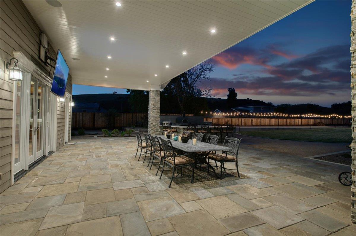 Detail Gallery Image 11 of 82 For 22551 San Vicente Ave, San Jose,  CA 95120 - 4 Beds | 3 Baths