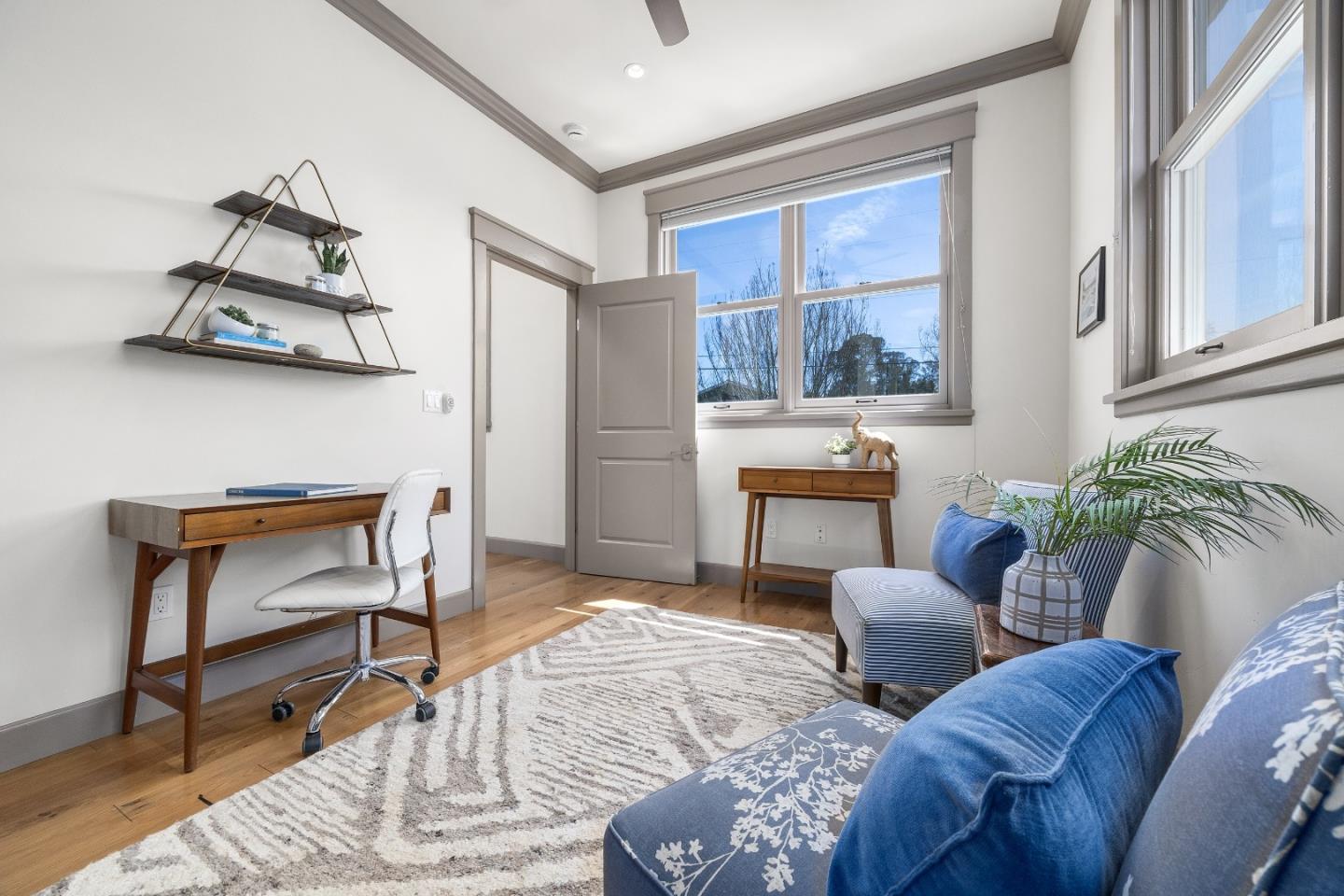 Detail Gallery Image 29 of 48 For 409 Windham St, Santa Cruz,  CA 95062 - 5 Beds | 5 Baths