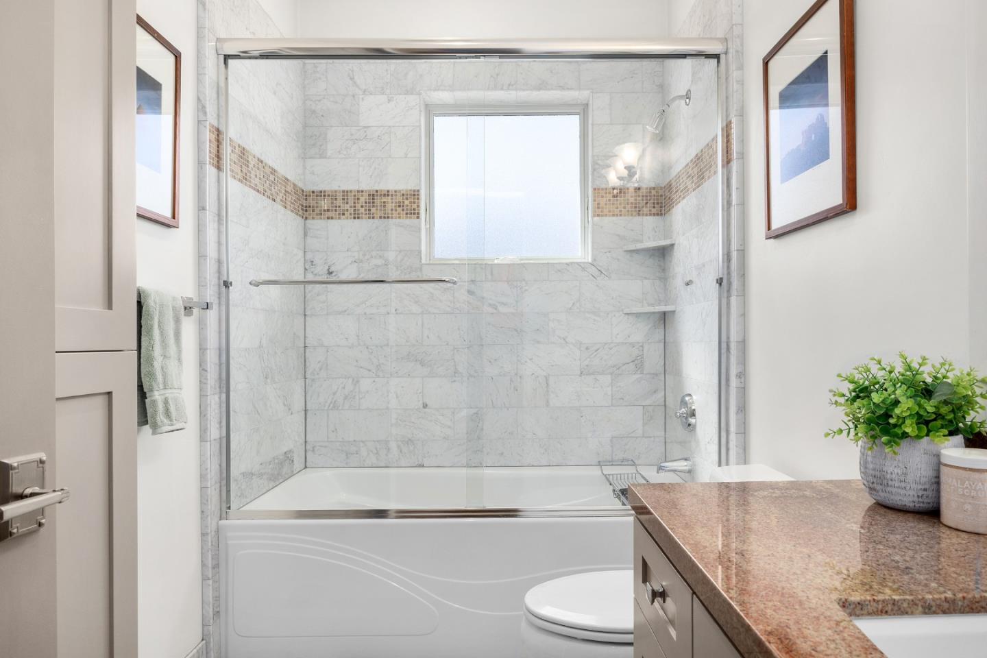 Detail Gallery Image 36 of 48 For 409 Windham St, Santa Cruz,  CA 95062 - 5 Beds | 5 Baths