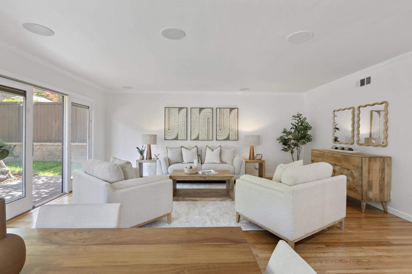 Detail Gallery Image 10 of 38 For 2168 Blossom Crest Way, San Jose,  CA 95124 - 3 Beds | 2 Baths