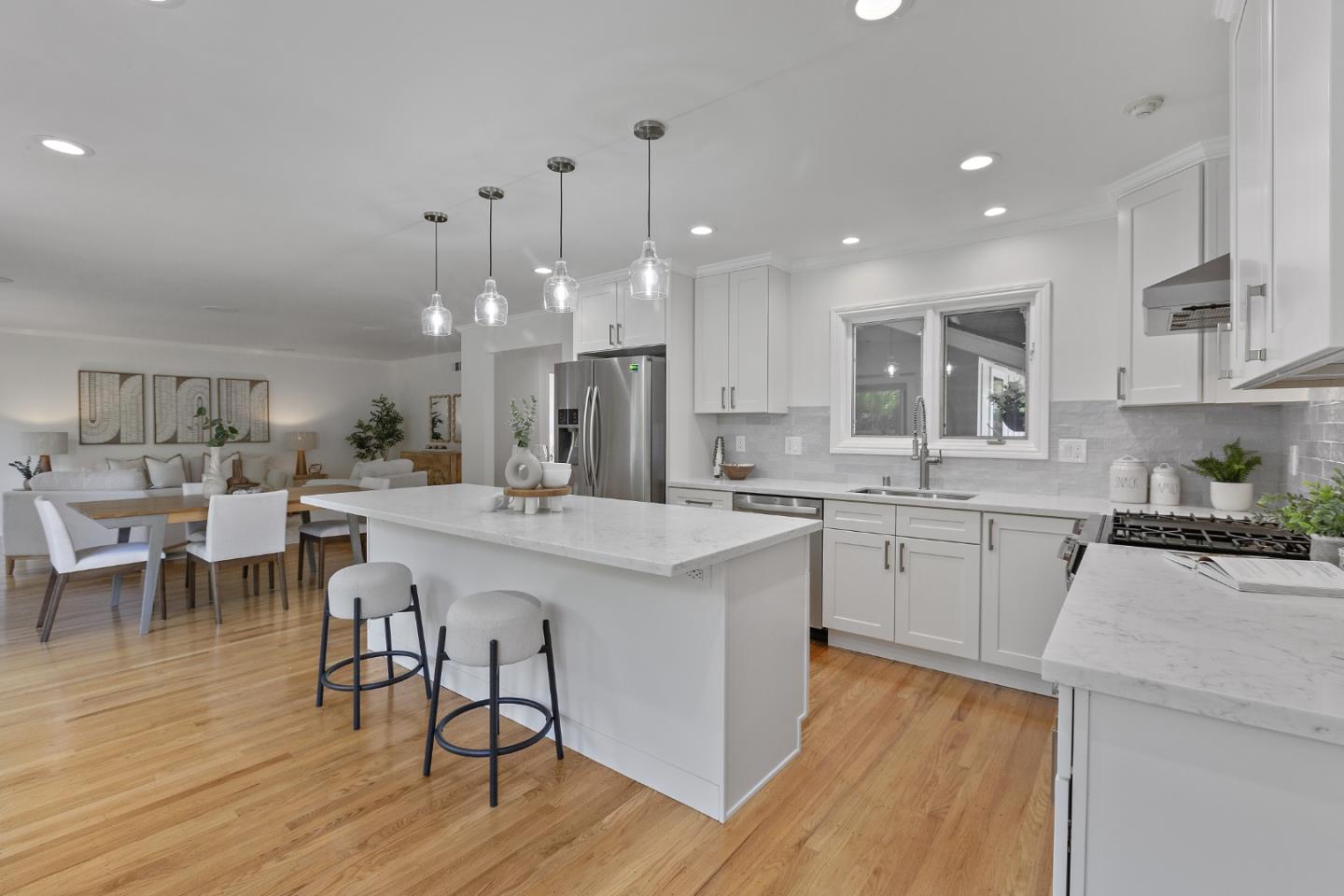 Detail Gallery Image 17 of 38 For 2168 Blossom Crest Way, San Jose,  CA 95124 - 3 Beds | 2 Baths