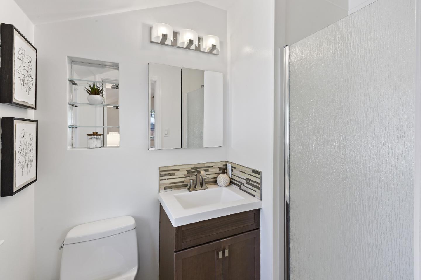 Detail Gallery Image 27 of 38 For 2168 Blossom Crest Way, San Jose,  CA 95124 - 3 Beds | 2 Baths