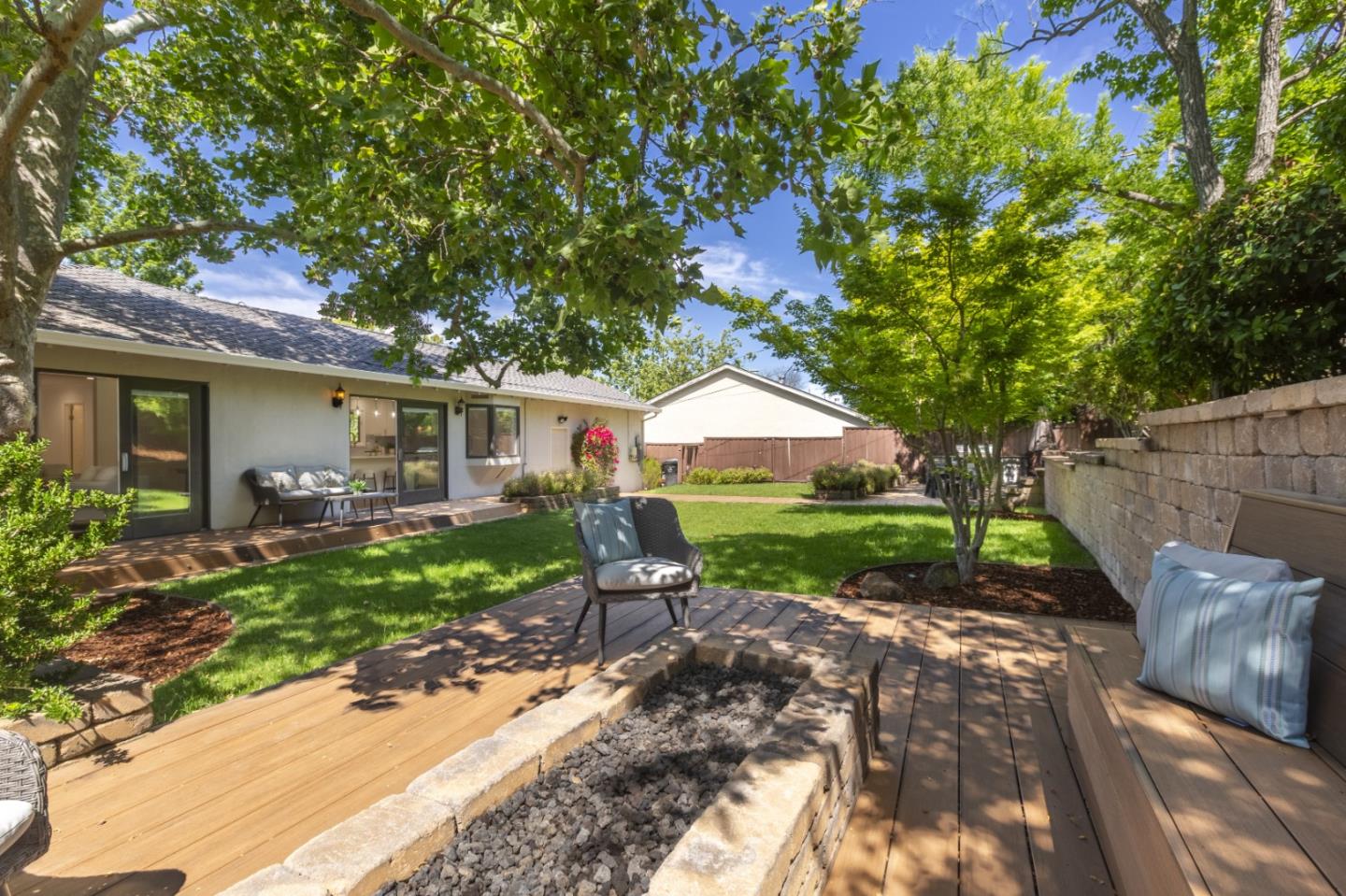 Detail Gallery Image 32 of 38 For 2168 Blossom Crest Way, San Jose,  CA 95124 - 3 Beds | 2 Baths