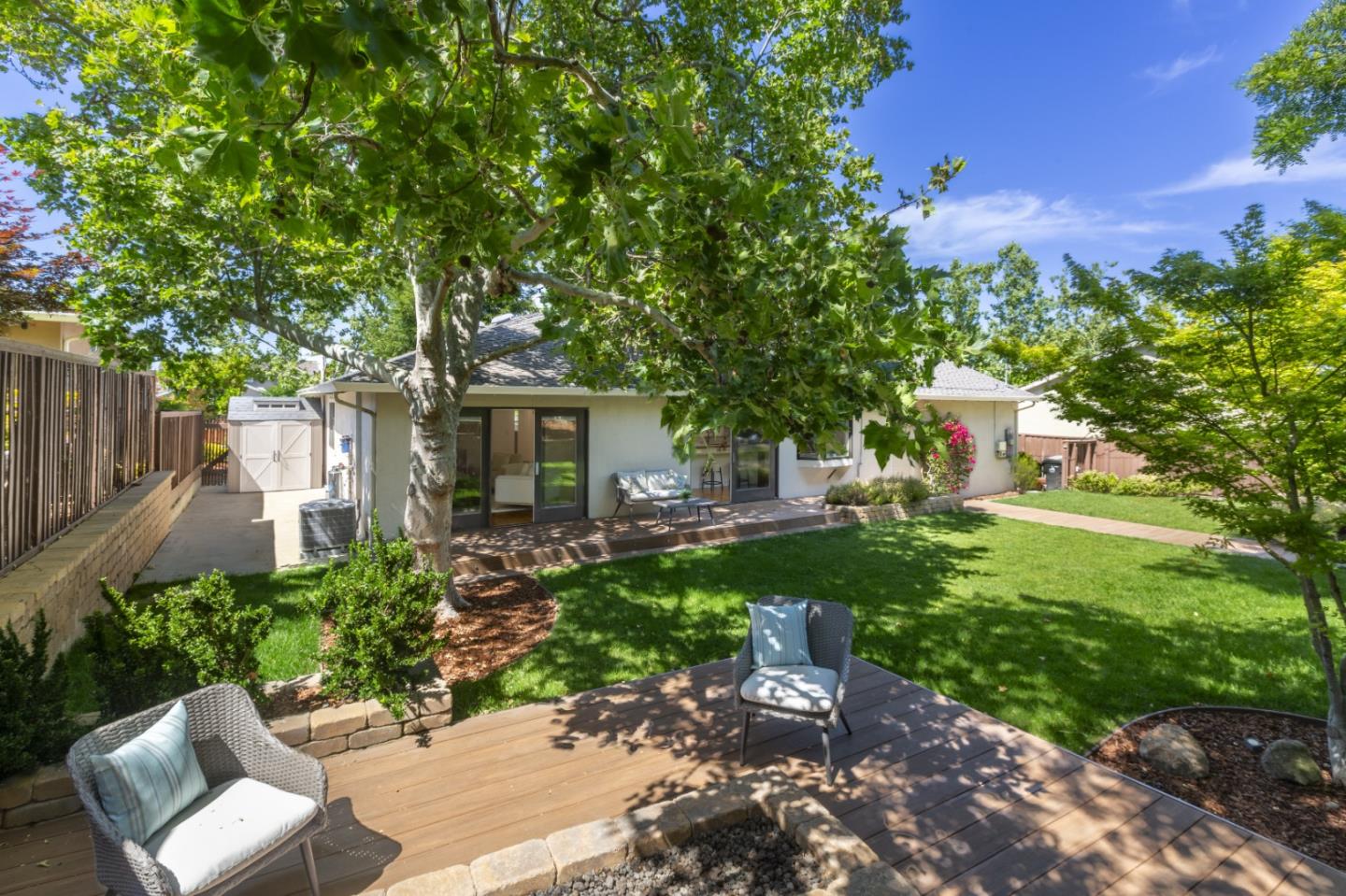 Detail Gallery Image 33 of 38 For 2168 Blossom Crest Way, San Jose,  CA 95124 - 3 Beds | 2 Baths