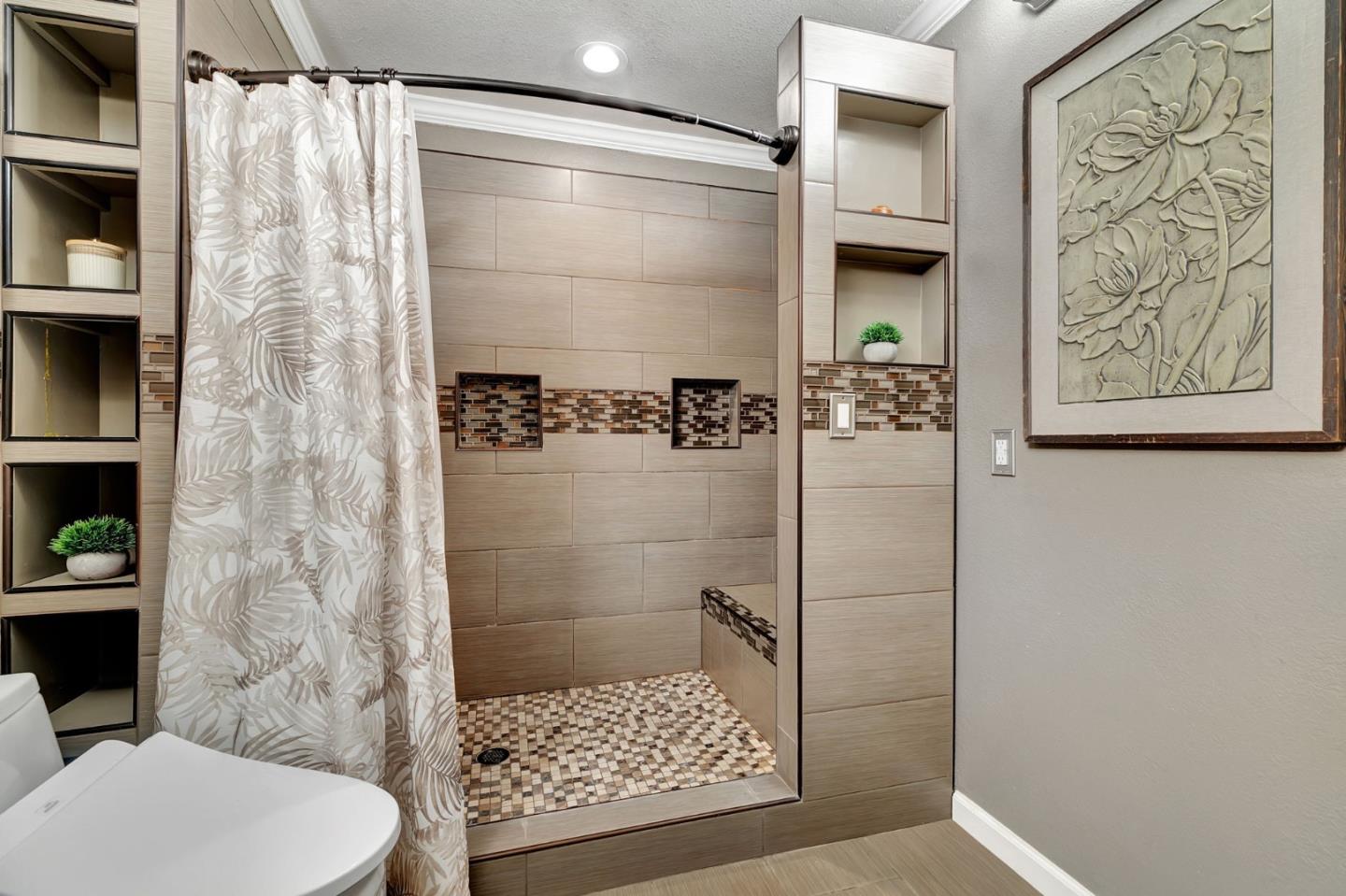 Detail Gallery Image 39 of 60 For 184 Park Sharon Dr, San Jose,  CA 95136 - 4 Beds | 2 Baths