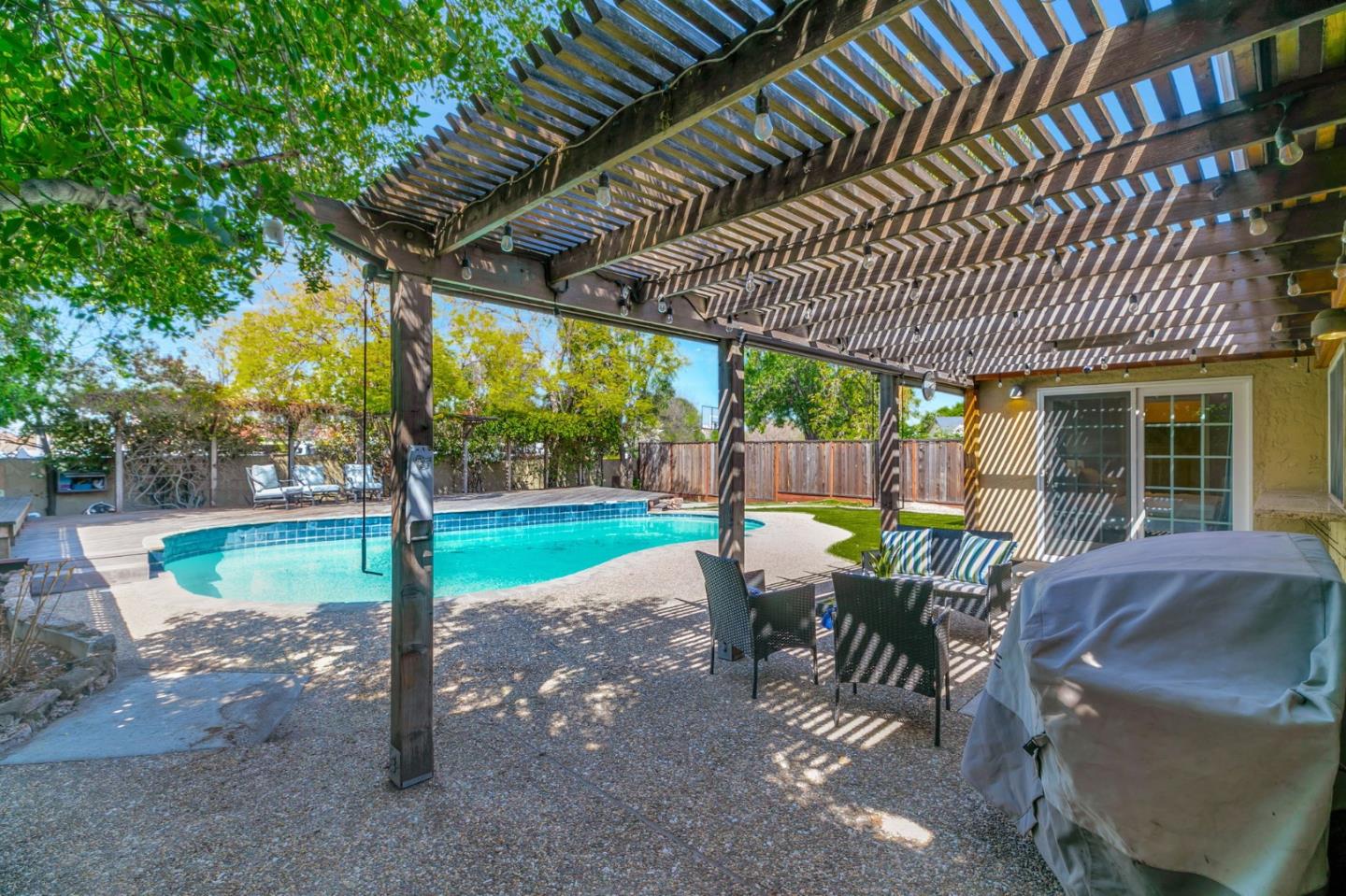 Detail Gallery Image 45 of 60 For 184 Park Sharon Dr, San Jose,  CA 95136 - 4 Beds | 2 Baths