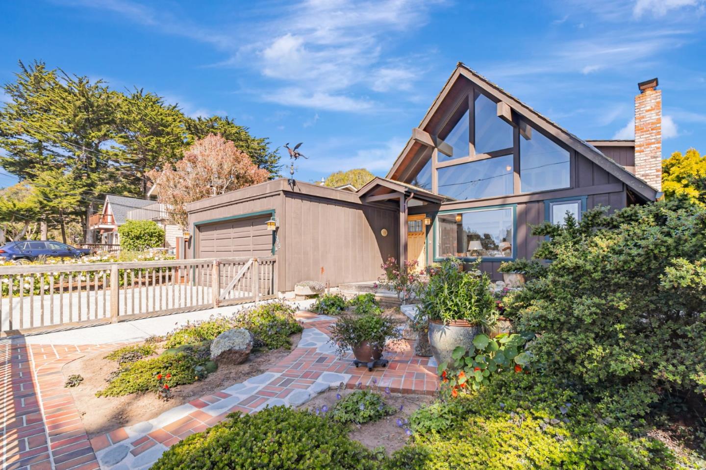 Detail Gallery Image 6 of 74 For 1025 Tamarind St, Montara,  CA 94037 - 3 Beds | 2 Baths