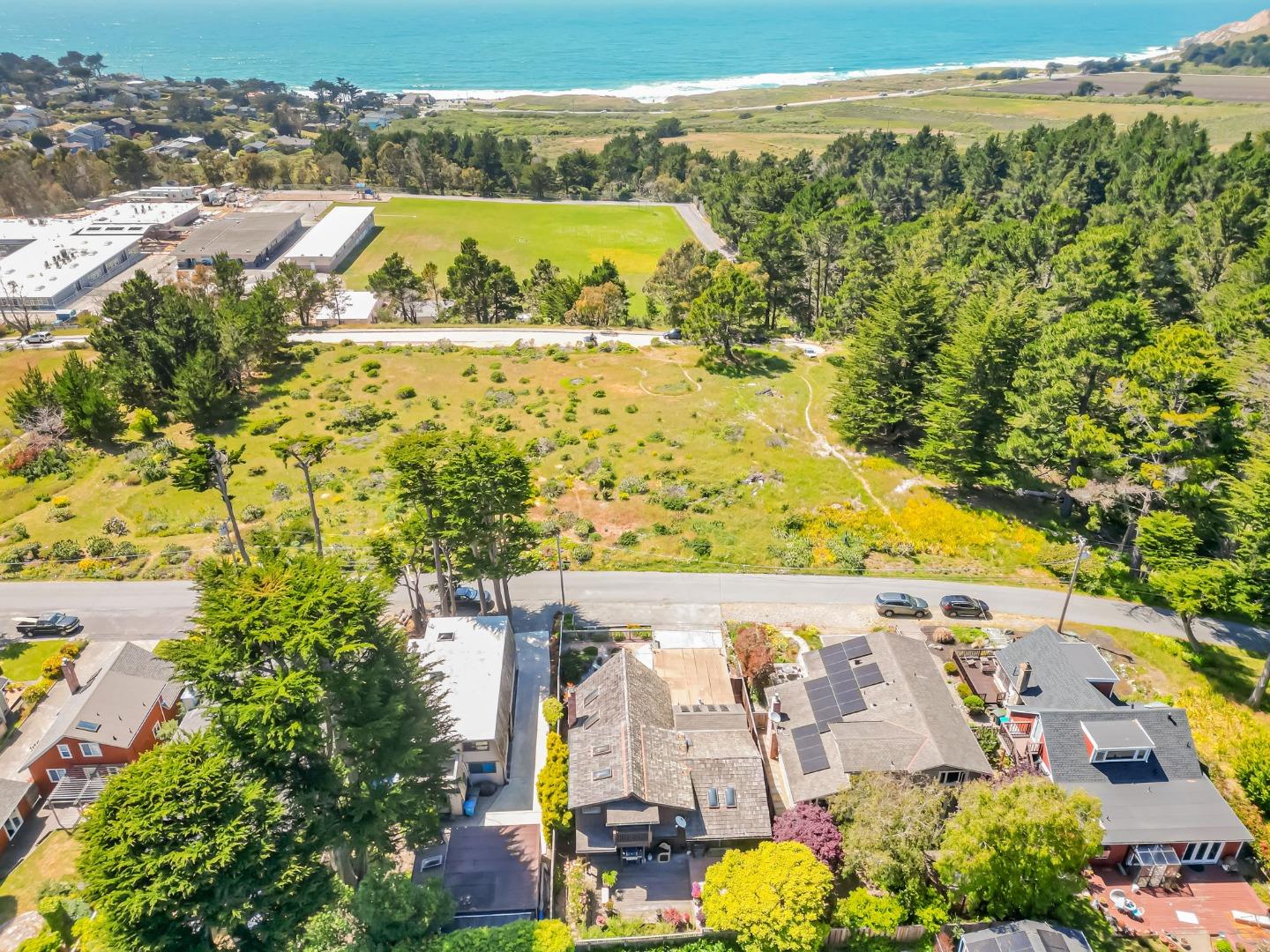 Detail Gallery Image 64 of 74 For 1025 Tamarind St, Montara,  CA 94037 - 3 Beds | 2 Baths