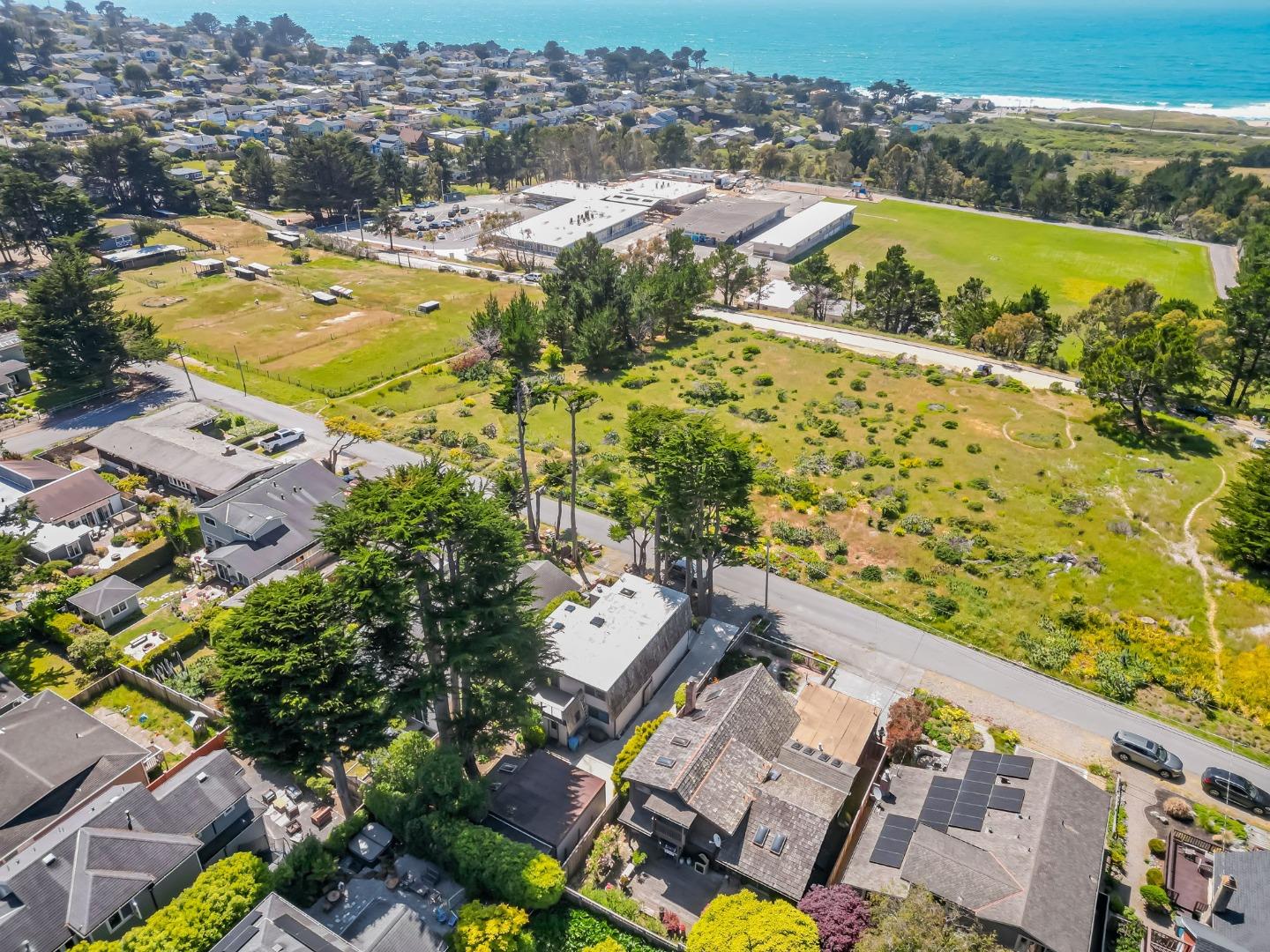 Detail Gallery Image 73 of 74 For 1025 Tamarind St, Montara,  CA 94037 - 3 Beds | 2 Baths