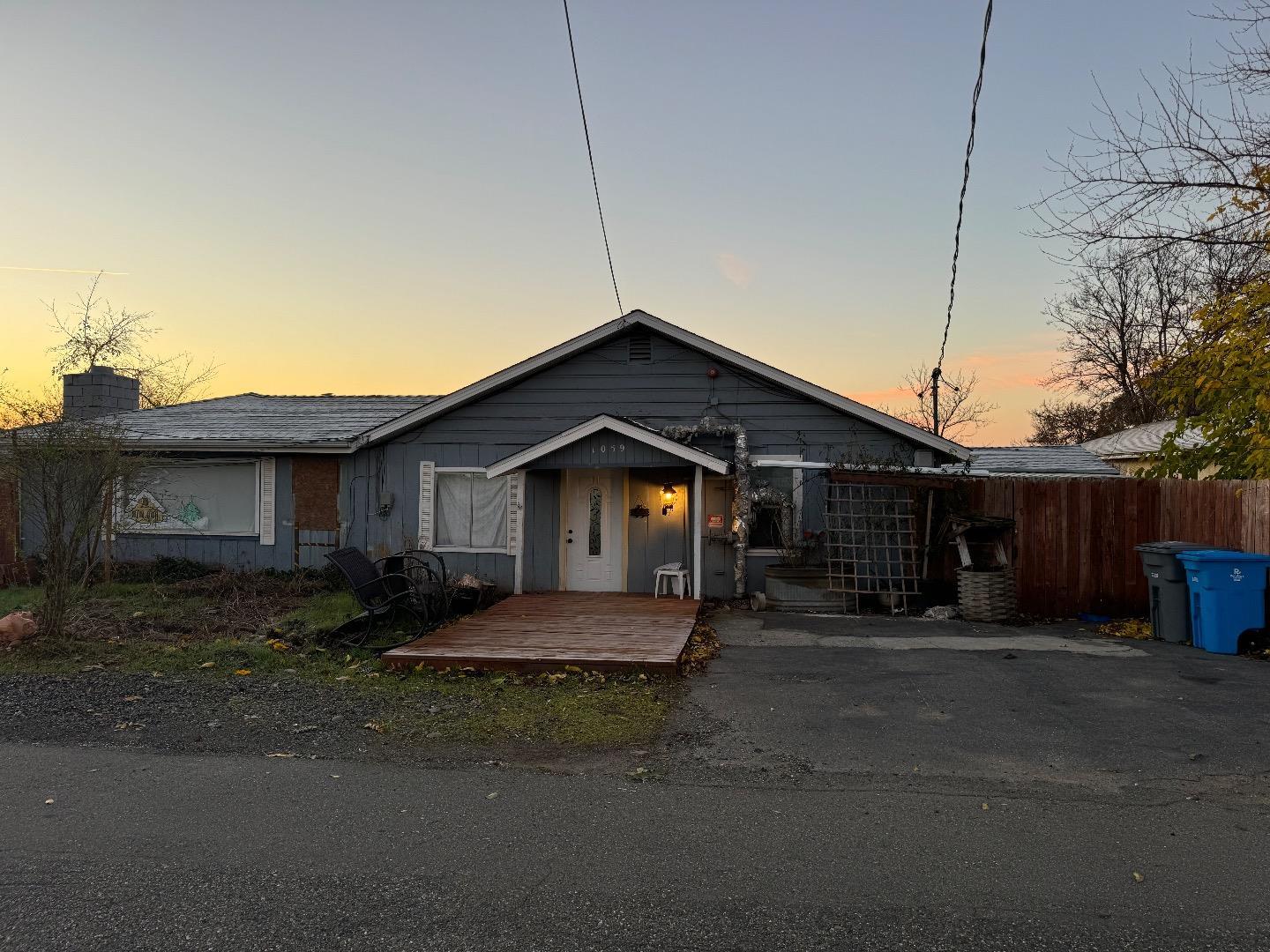 Detail Gallery Image 1 of 6 For 1059 Nevada Ave, Oroville,  CA 95965 - 9 Beds | 3/1 Baths