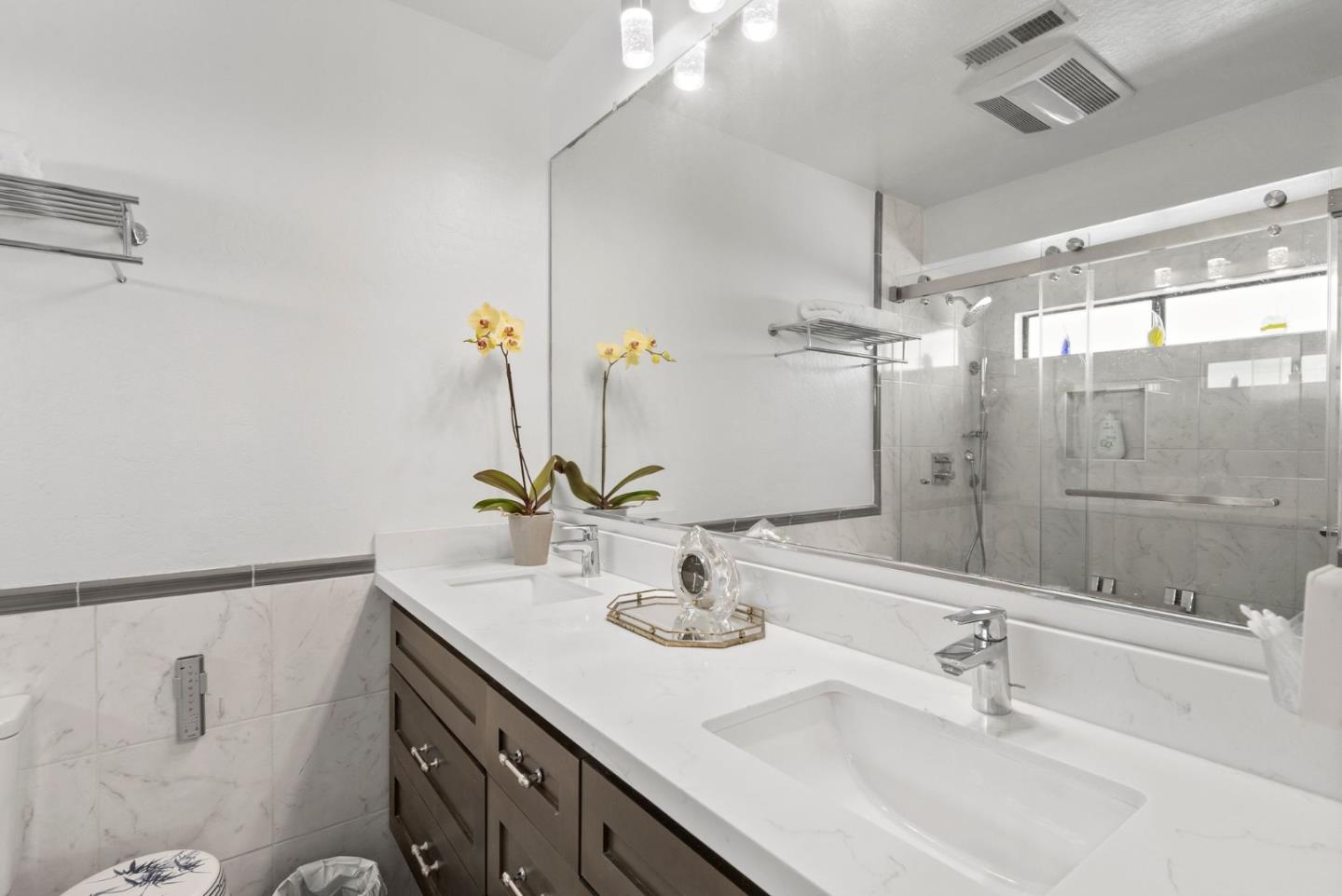 Detail Gallery Image 10 of 29 For 40 Shelter Creek Ln, San Bruno,  CA 94066 - 5 Beds | 4 Baths