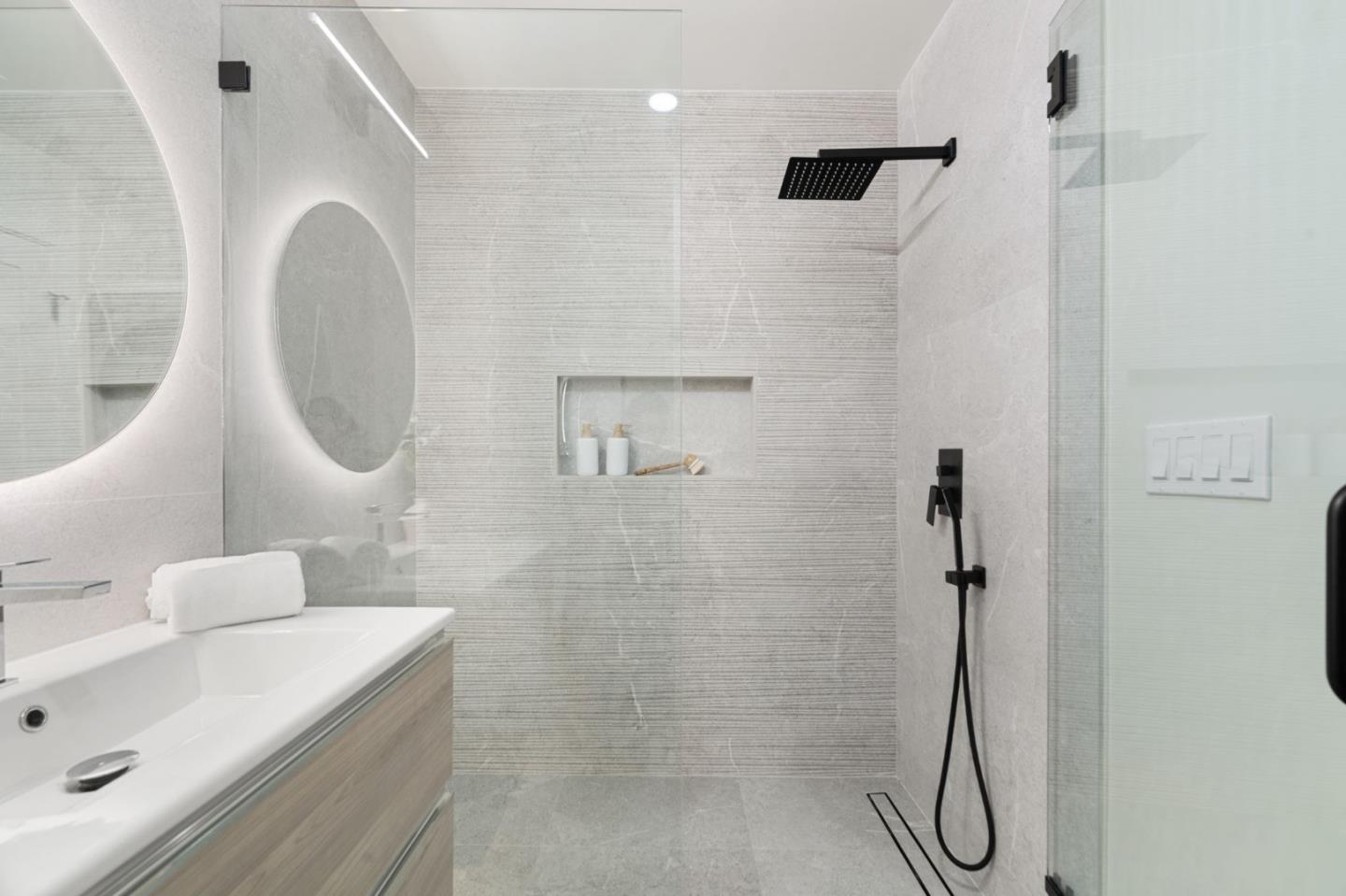 Detail Gallery Image 17 of 28 For 1947 San Luis #10,  Mountain View,  CA 94043 - 3 Beds | 2 Baths