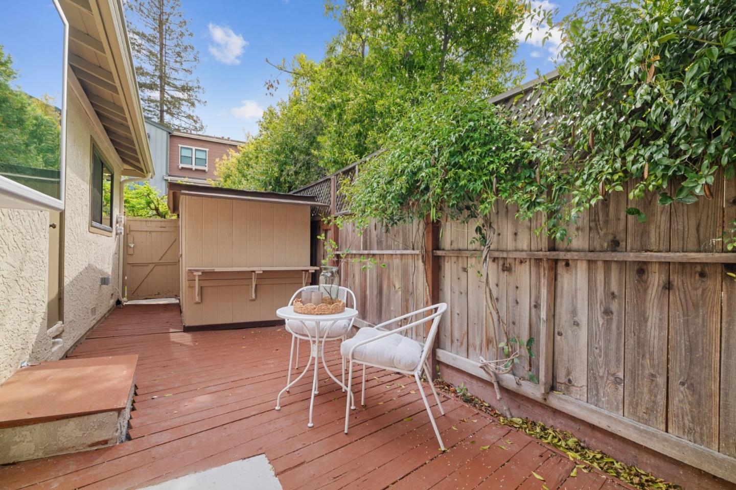 Detail Gallery Image 23 of 28 For 1947 San Luis #10,  Mountain View,  CA 94043 - 3 Beds | 2 Baths