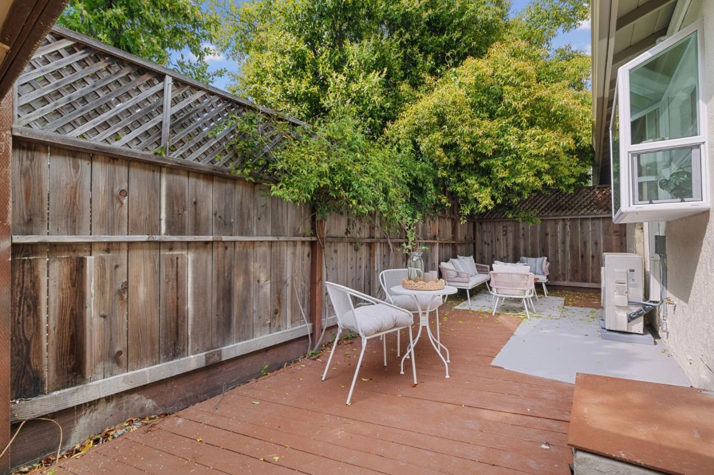Detail Gallery Image 24 of 28 For 1947 San Luis #10,  Mountain View,  CA 94043 - 3 Beds | 2 Baths