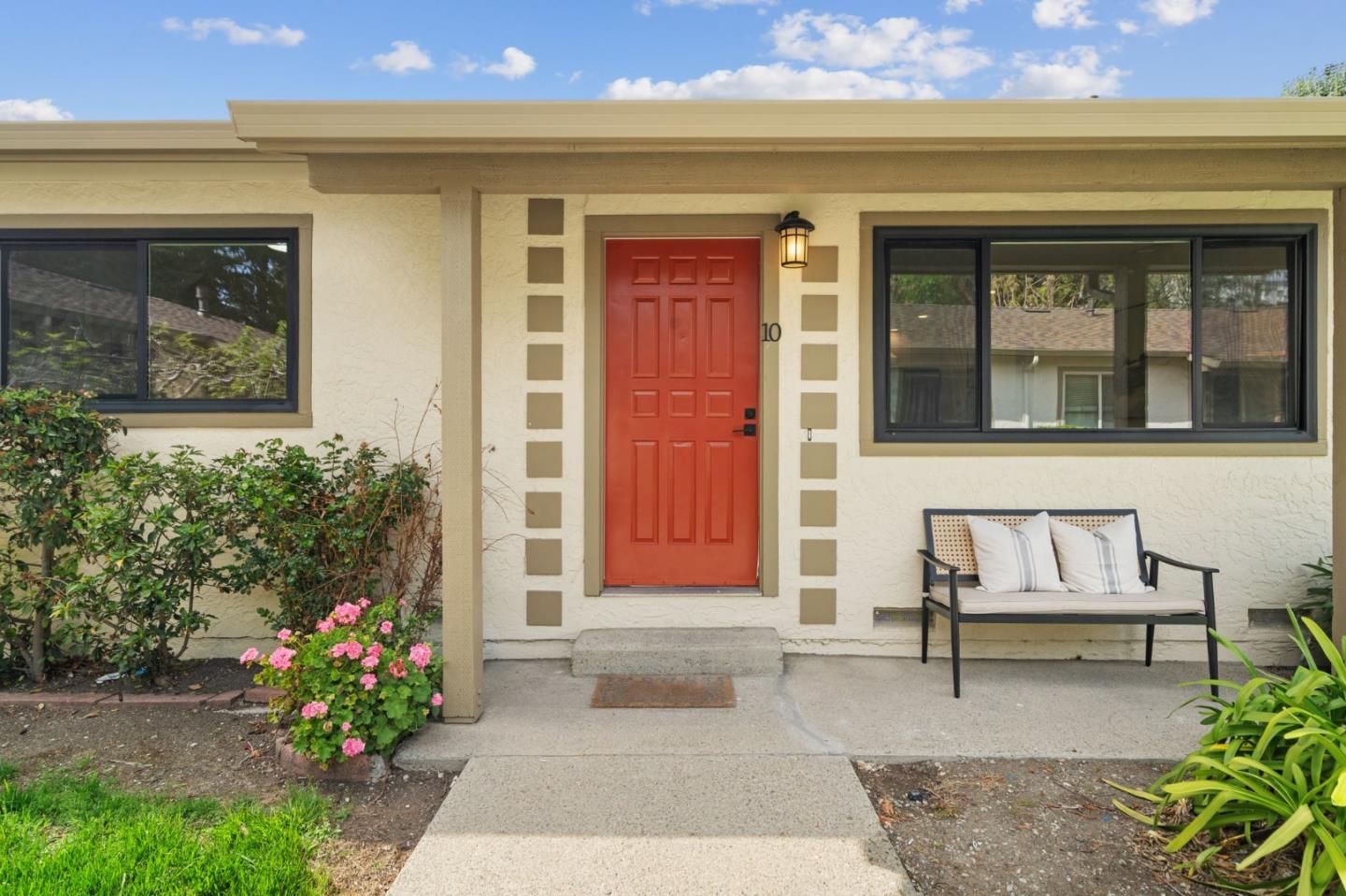 Detail Gallery Image 27 of 28 For 1947 San Luis #10,  Mountain View,  CA 94043 - 3 Beds | 2 Baths