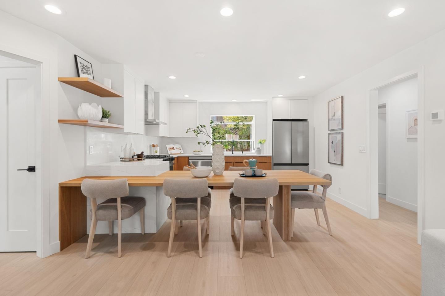 Detail Gallery Image 5 of 28 For 1947 San Luis #10,  Mountain View,  CA 94043 - 3 Beds | 2 Baths