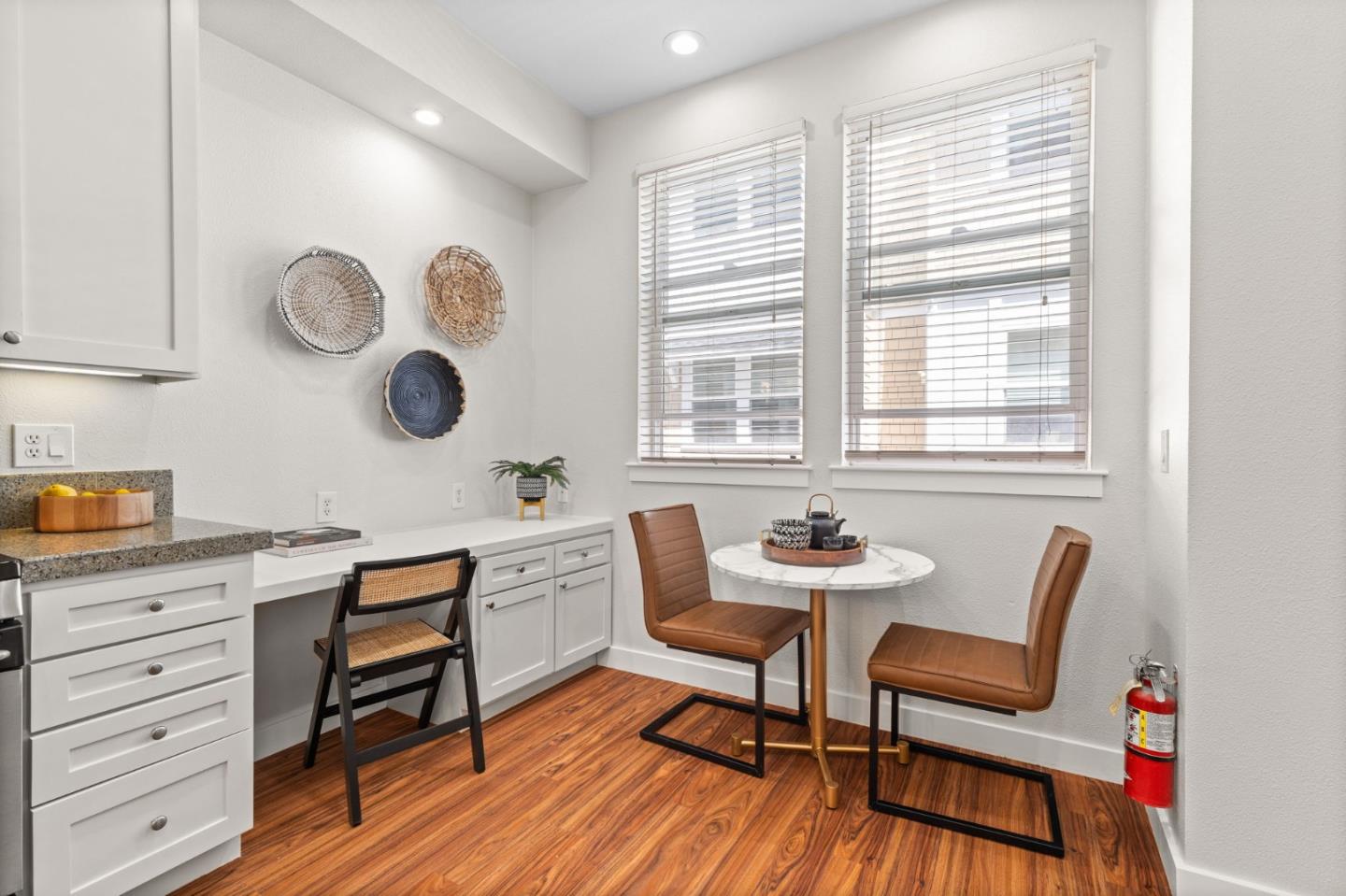 Detail Gallery Image 10 of 28 For 265 Kentdale Pl, San Jose,  CA 95126 - 4 Beds | 2/1 Baths