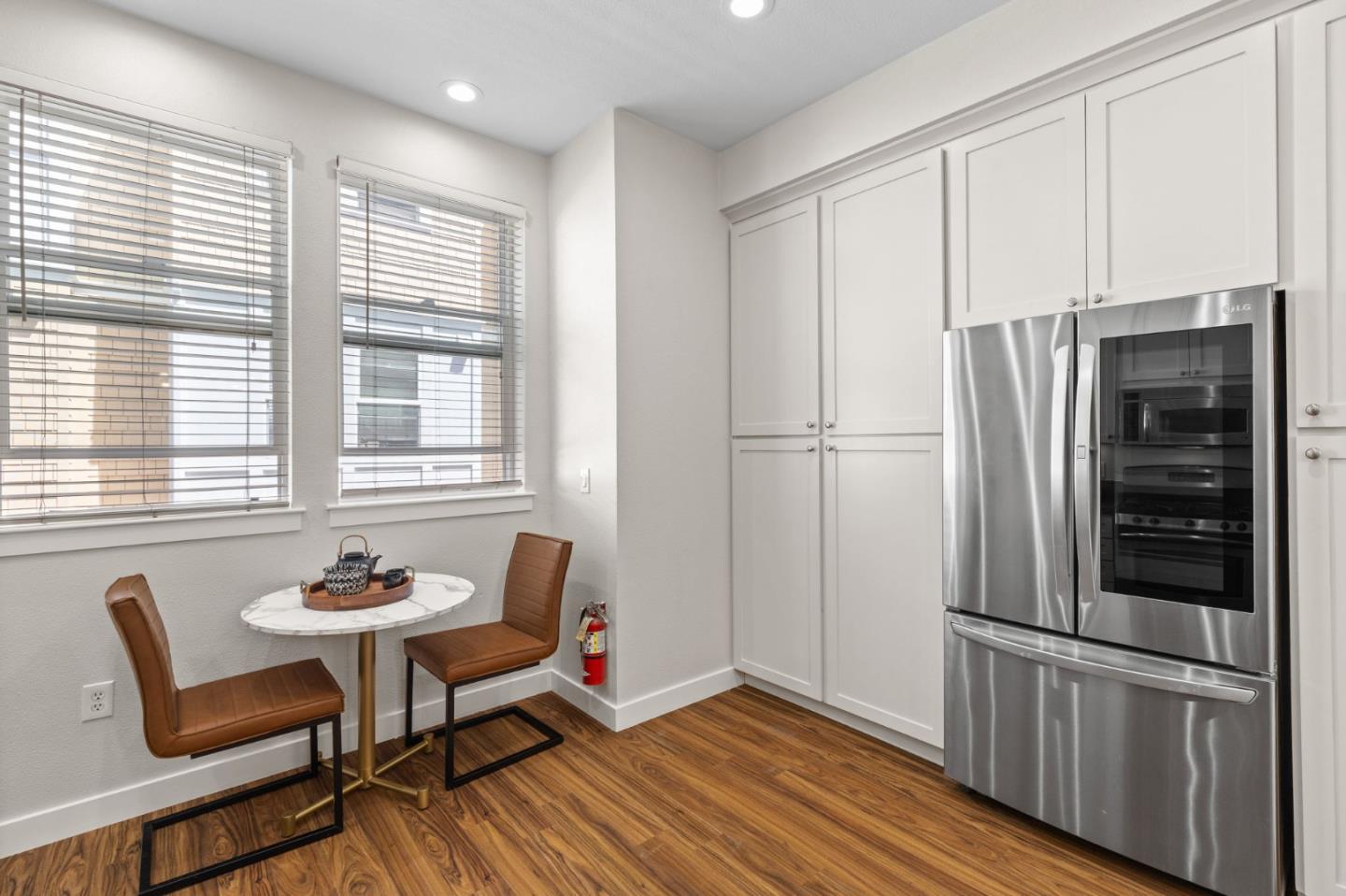 Detail Gallery Image 11 of 28 For 265 Kentdale Pl, San Jose,  CA 95126 - 4 Beds | 2/1 Baths