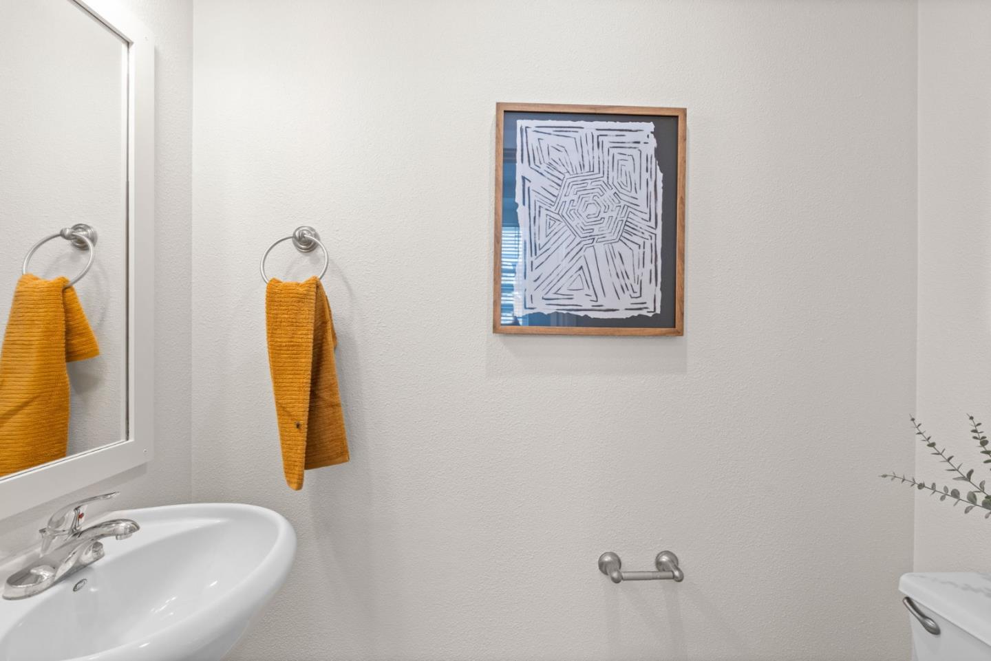 Detail Gallery Image 17 of 28 For 265 Kentdale Pl, San Jose,  CA 95126 - 4 Beds | 2/1 Baths