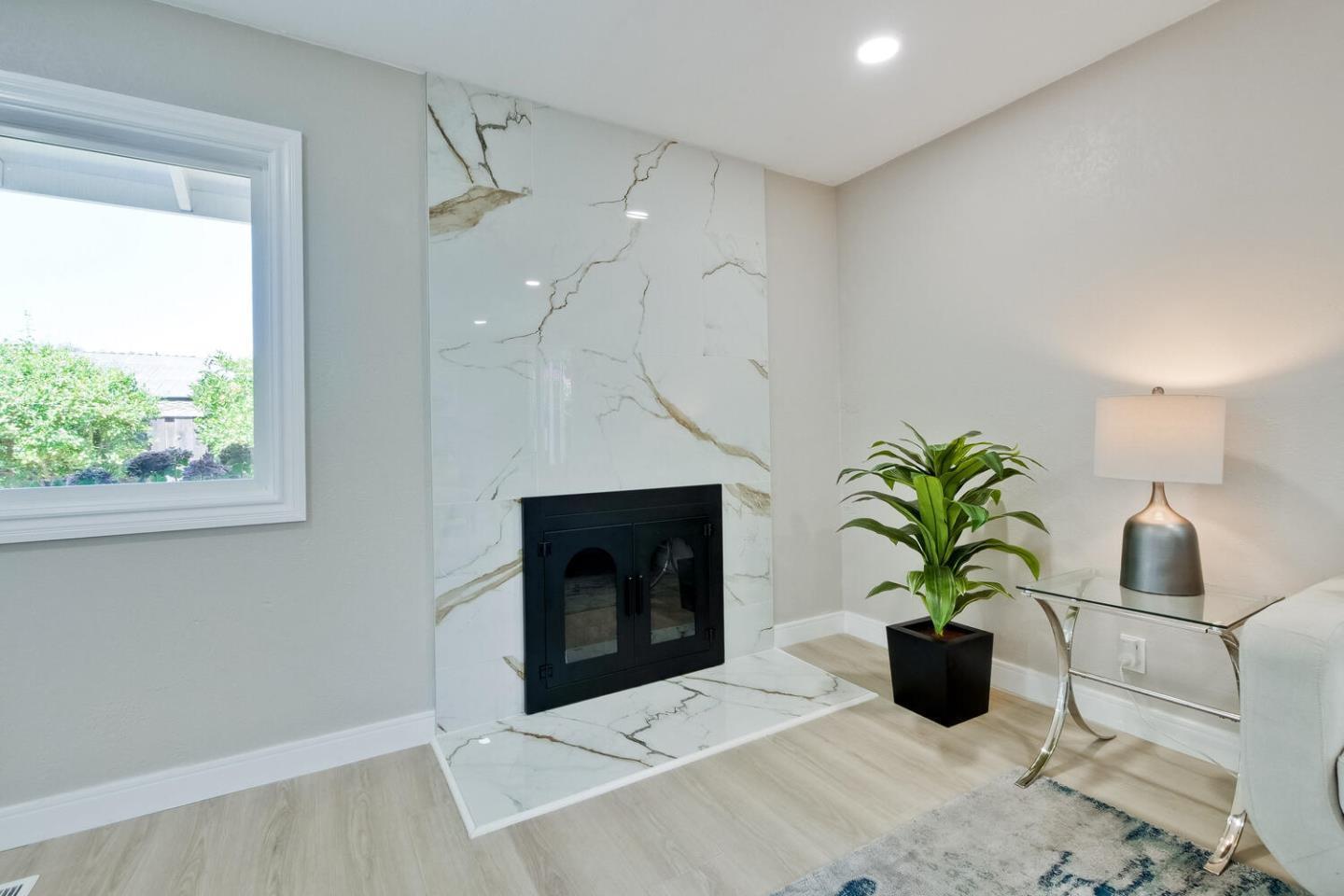 Detail Gallery Image 19 of 38 For 985 Reed Ave, Sunnyvale,  CA 94086 - 4 Beds | 2 Baths