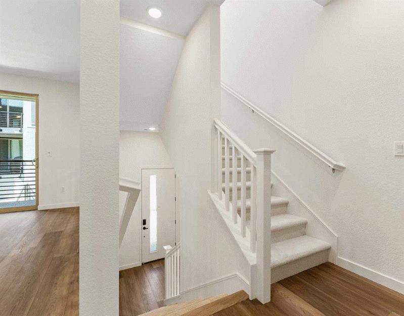 Detail Gallery Image 2 of 7 For 6689 Optimum Loop, San Jose,  CA 95119 - 4 Beds | 3/1 Baths