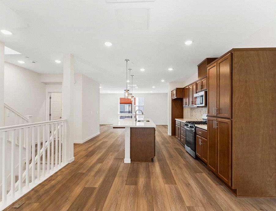 Detail Gallery Image 3 of 7 For 6689 Optimum Loop, San Jose,  CA 95119 - 4 Beds | 3/1 Baths