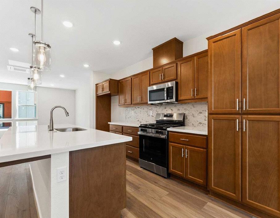 Detail Gallery Image 5 of 7 For 6689 Optimum Loop, San Jose,  CA 95119 - 4 Beds | 3/1 Baths