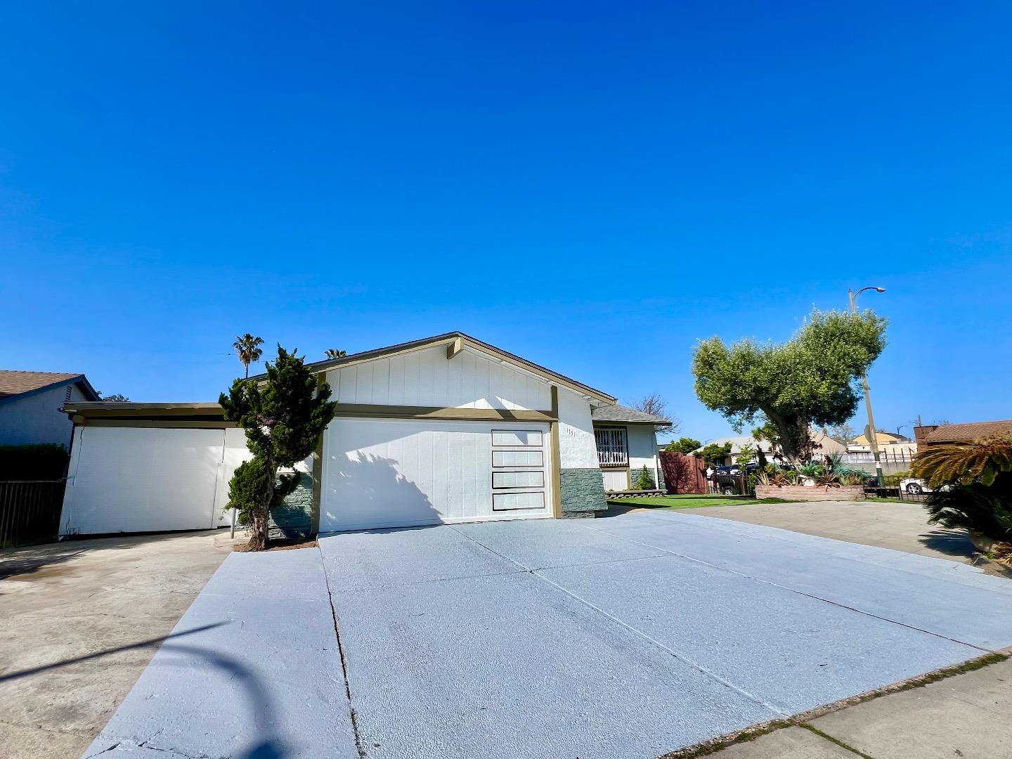 Detail Gallery Image 26 of 50 For 1151 Leeward Dr, San Jose,  CA 95122 - 4 Beds | 2 Baths