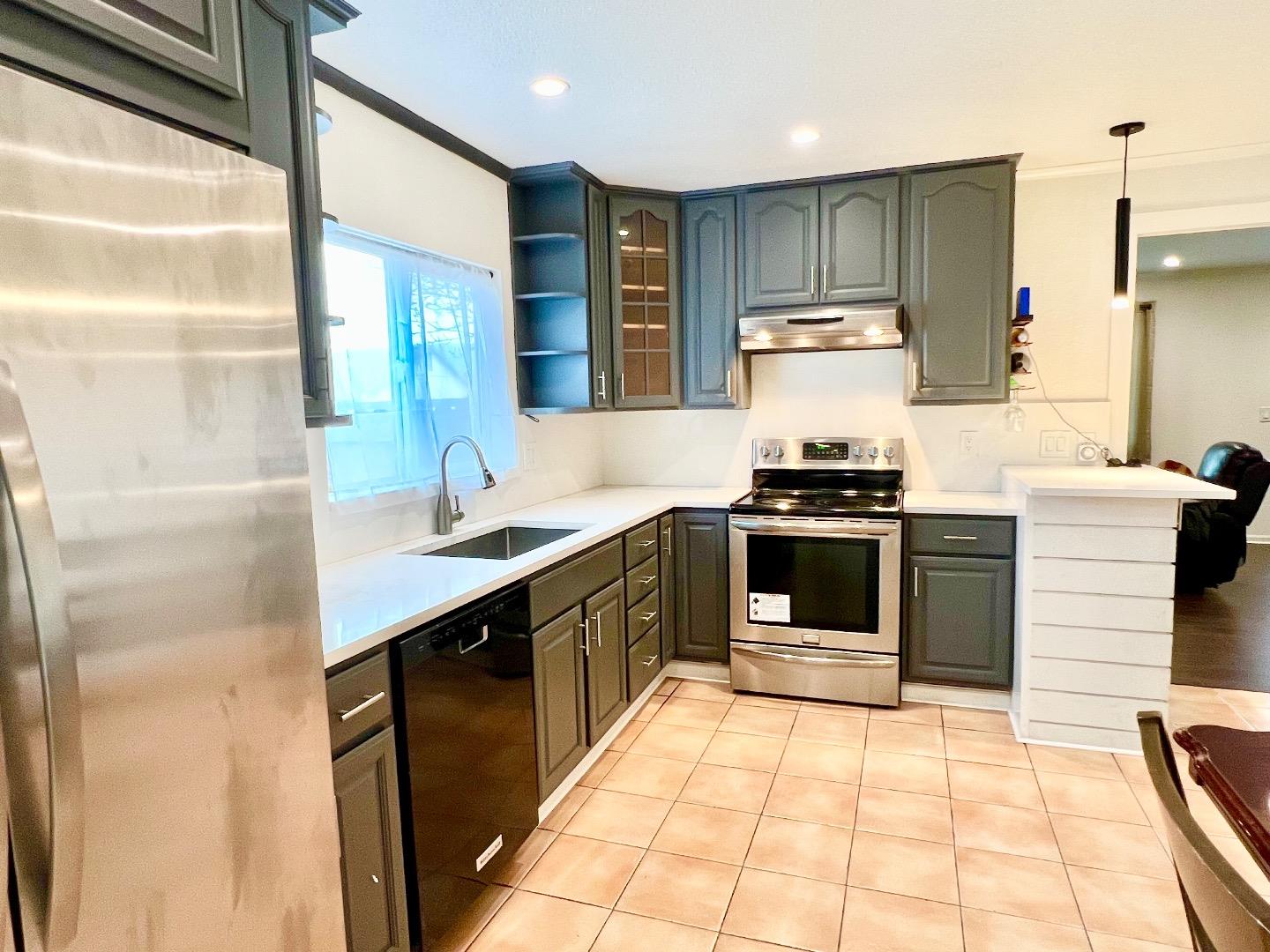 Detail Gallery Image 36 of 50 For 1151 Leeward Dr, San Jose,  CA 95122 - 4 Beds | 2 Baths