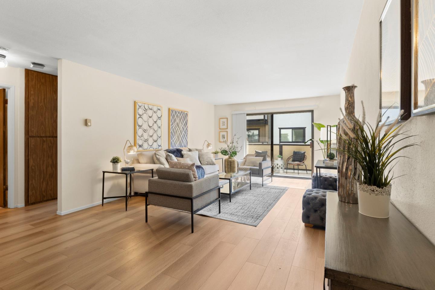 Detail Gallery Image 3 of 31 For 250 Willow Ave #423,  South San Francisco,  CA 94080 - 1 Beds | 1 Baths