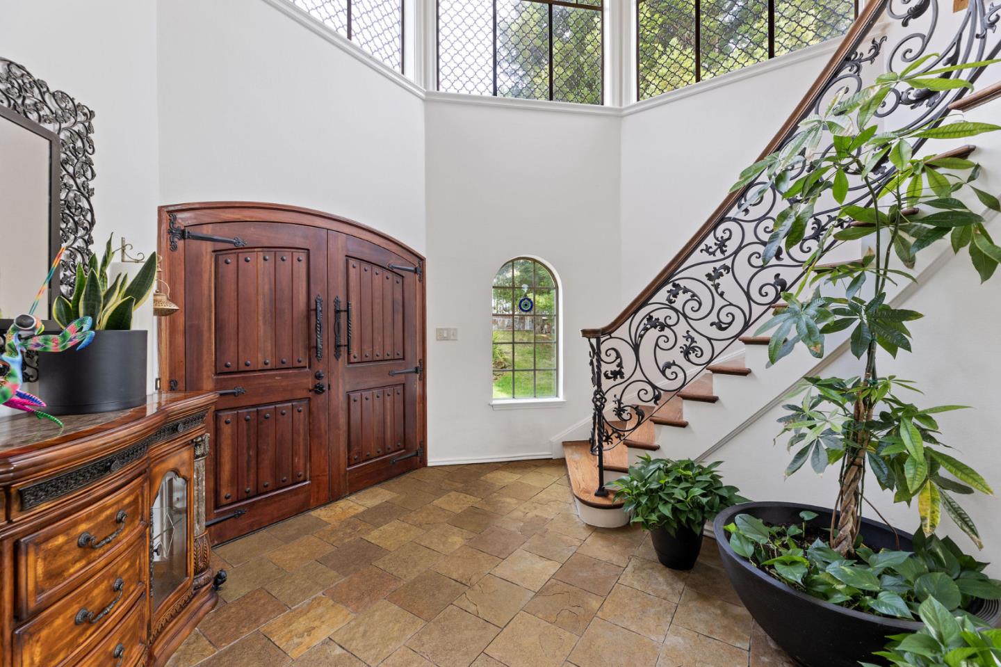 Detail Gallery Image 5 of 54 For 40 Cinnamon Ct, Hillsborough,  CA 94010 - 5 Beds | 4/1 Baths