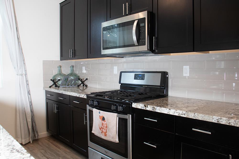 Detail Gallery Image 12 of 40 For 530 Gabriele Ct, Hollister,  CA 95023 - 3 Beds | 2/1 Baths