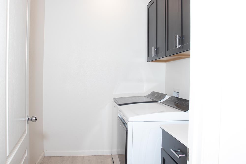 Detail Gallery Image 17 of 40 For 530 Gabriele Ct, Hollister,  CA 95023 - 3 Beds | 2/1 Baths