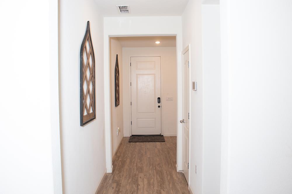 Detail Gallery Image 5 of 40 For 530 Gabriele Ct, Hollister,  CA 95023 - 3 Beds | 2/1 Baths