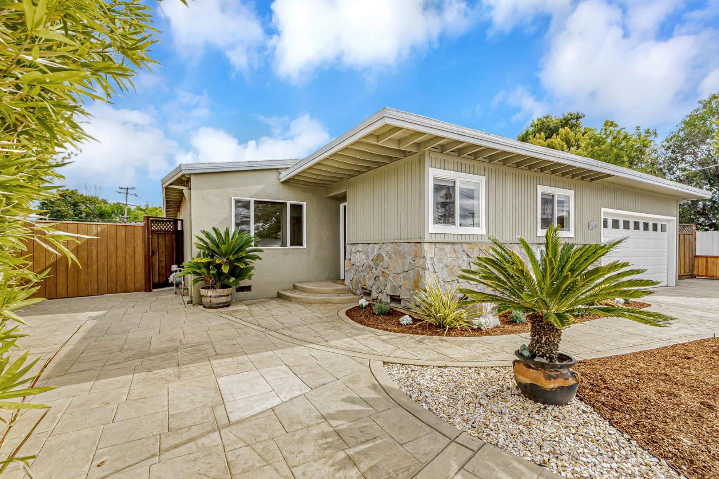 Detail Gallery Image 5 of 93 For 15340 Cooper Ave, San Jose,  CA 95124 - 5 Beds | 3 Baths