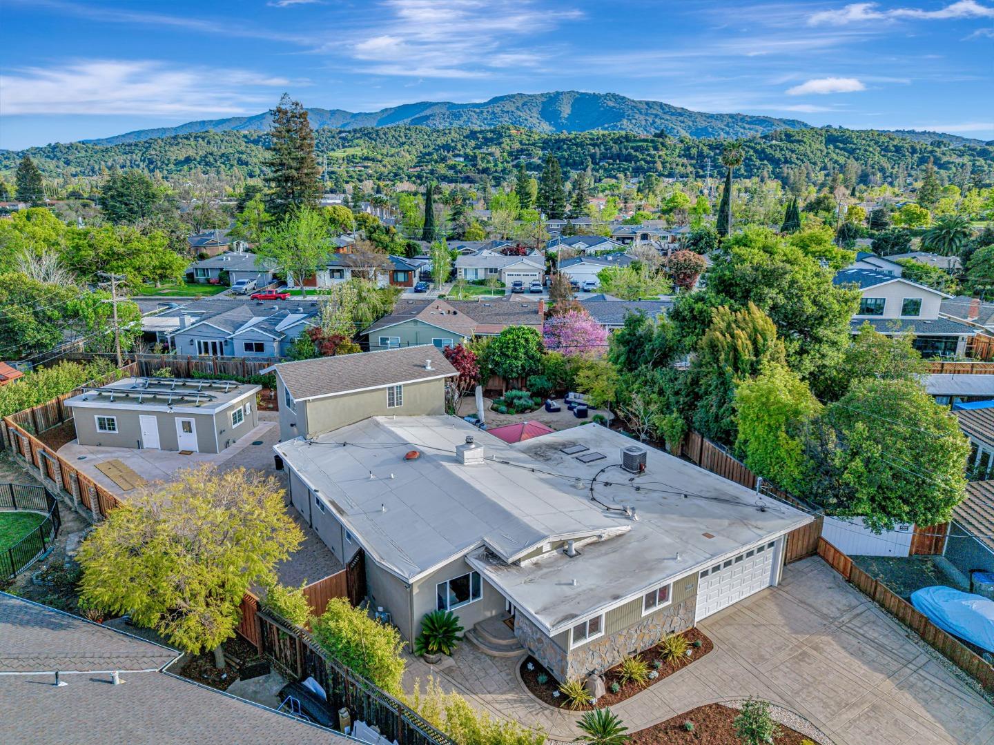 Detail Gallery Image 82 of 93 For 15340 Cooper Ave, San Jose,  CA 95124 - 5 Beds | 3 Baths