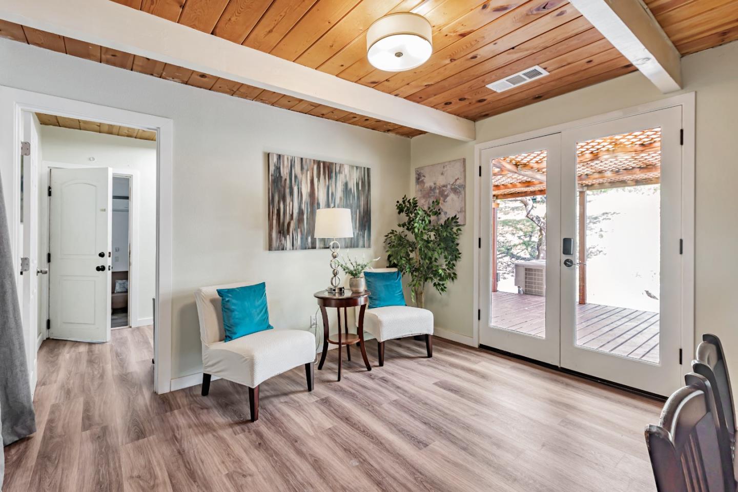 Detail Gallery Image 16 of 55 For 12880 Clayton Rd, San Jose,  CA 95127 - 4 Beds | 3/1 Baths