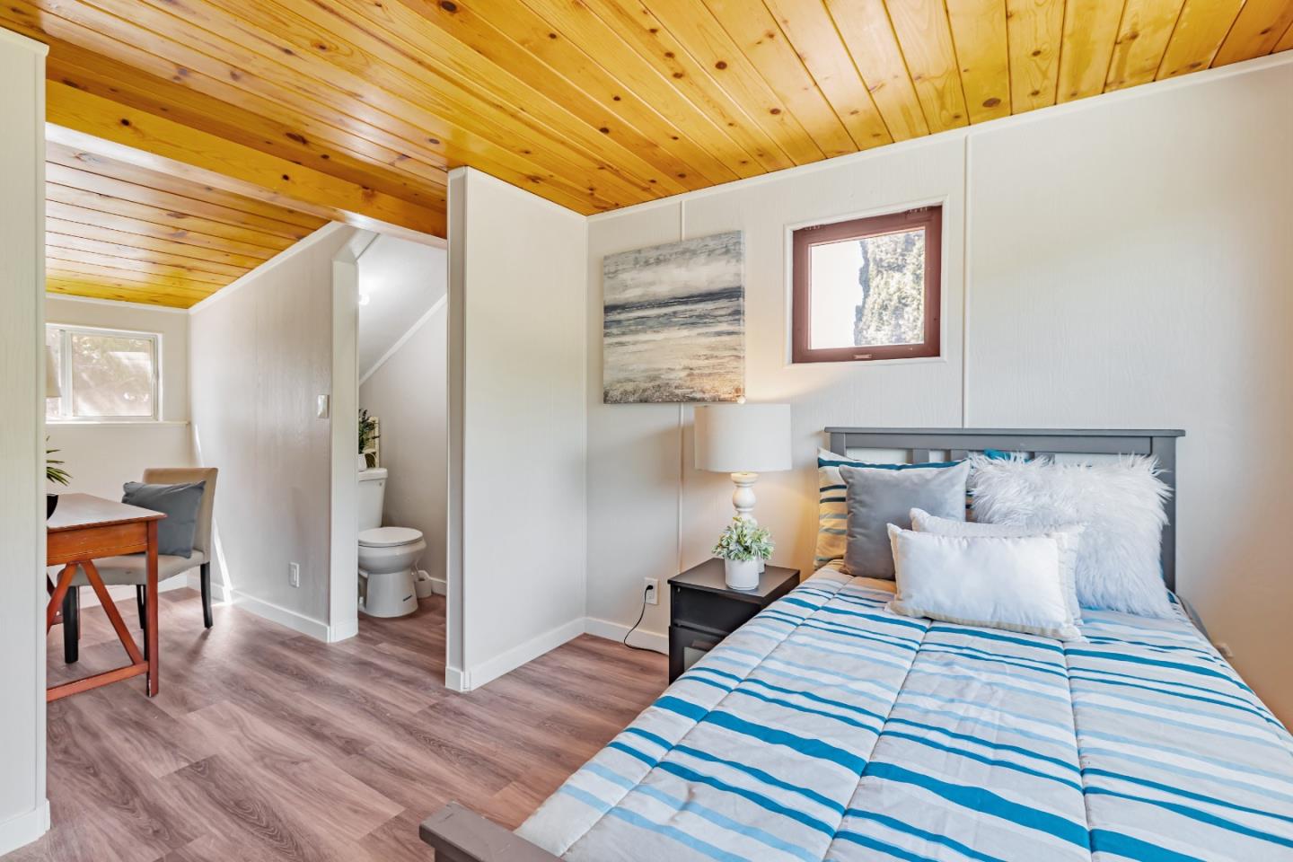 Detail Gallery Image 18 of 55 For 12880 Clayton Rd, San Jose,  CA 95127 - 4 Beds | 3/1 Baths