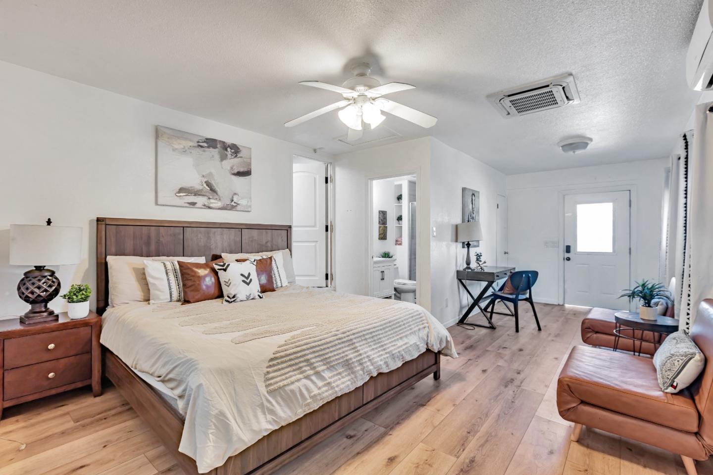 Detail Gallery Image 19 of 55 For 12880 Clayton Rd, San Jose,  CA 95127 - 4 Beds | 3/1 Baths