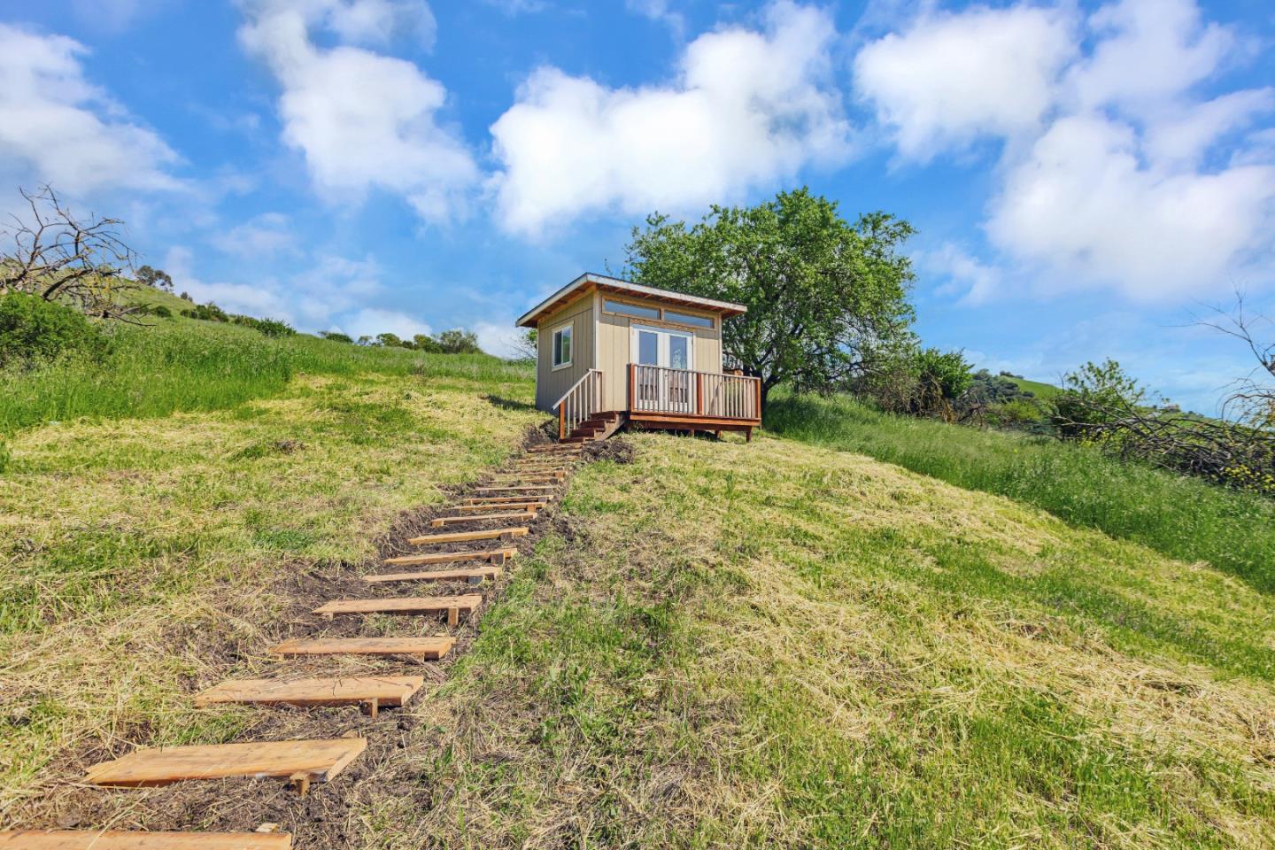 Detail Gallery Image 36 of 55 For 12880 Clayton Rd, San Jose,  CA 95127 - 4 Beds | 3/1 Baths