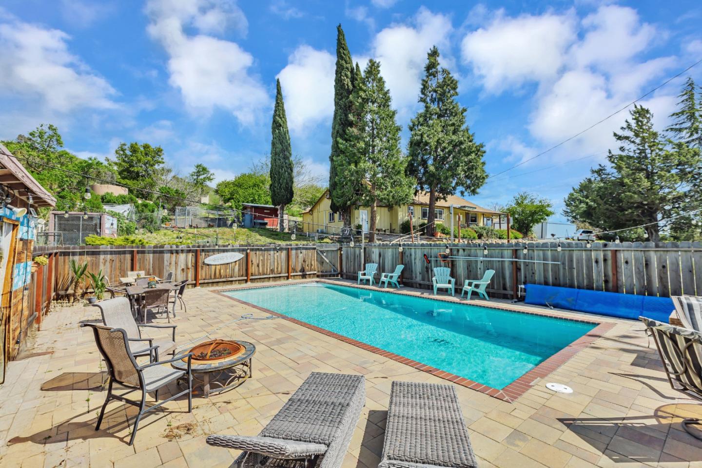 Detail Gallery Image 43 of 55 For 12880 Clayton Rd, San Jose,  CA 95127 - 4 Beds | 3/1 Baths