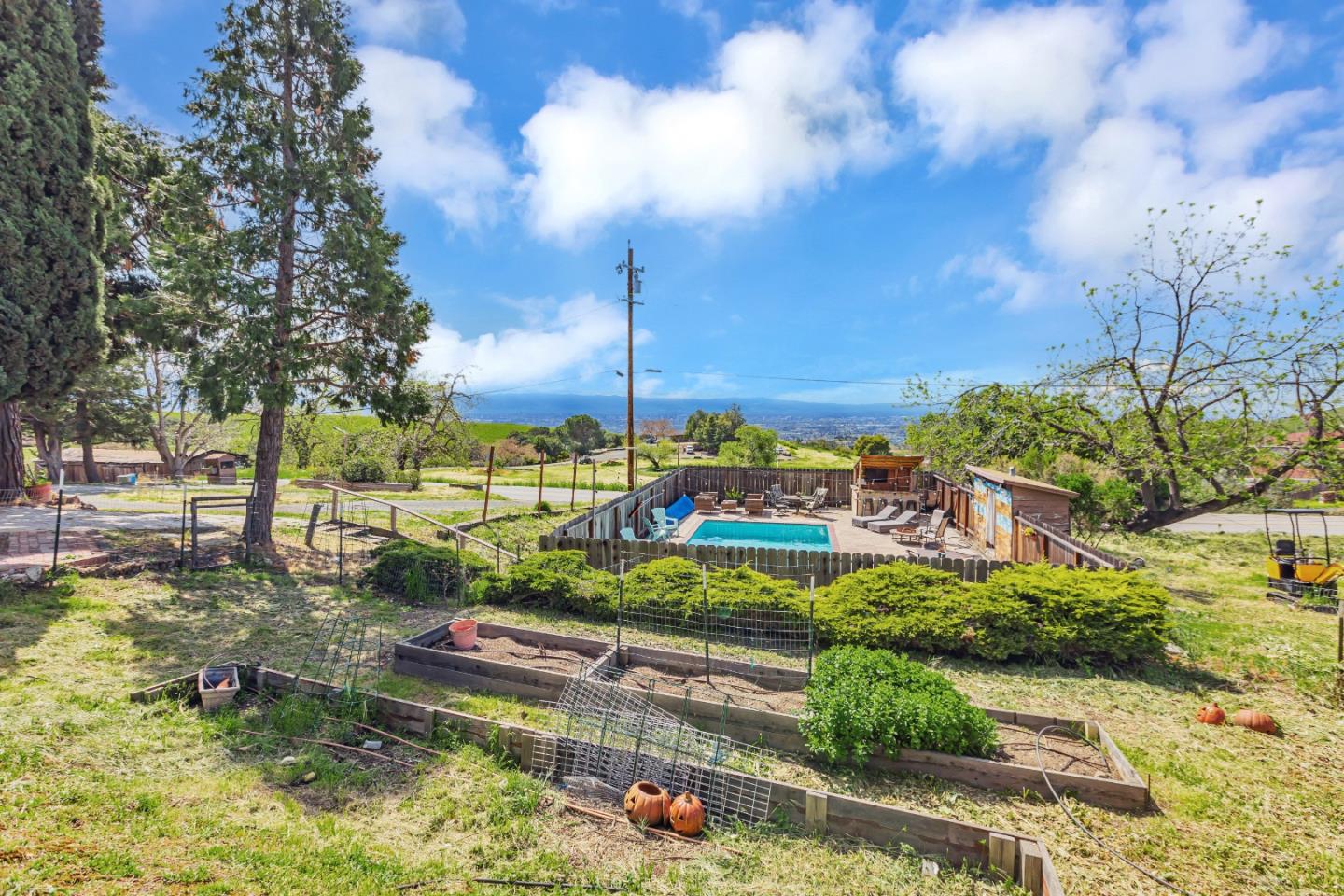 Detail Gallery Image 45 of 55 For 12880 Clayton Rd, San Jose,  CA 95127 - 4 Beds | 3/1 Baths