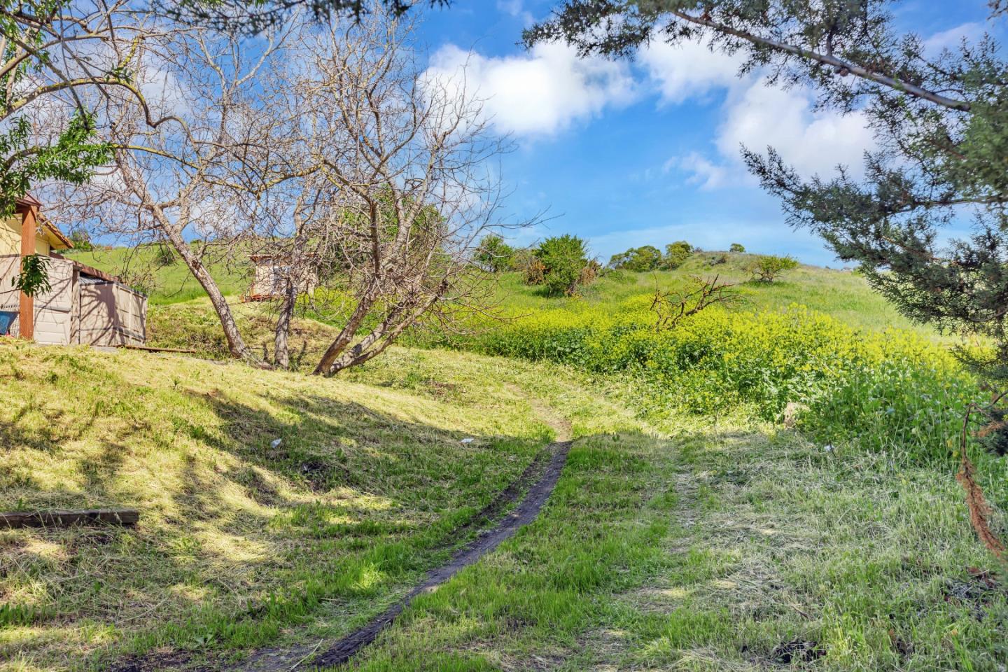 Detail Gallery Image 52 of 55 For 12880 Clayton Rd, San Jose,  CA 95127 - 4 Beds | 3/1 Baths