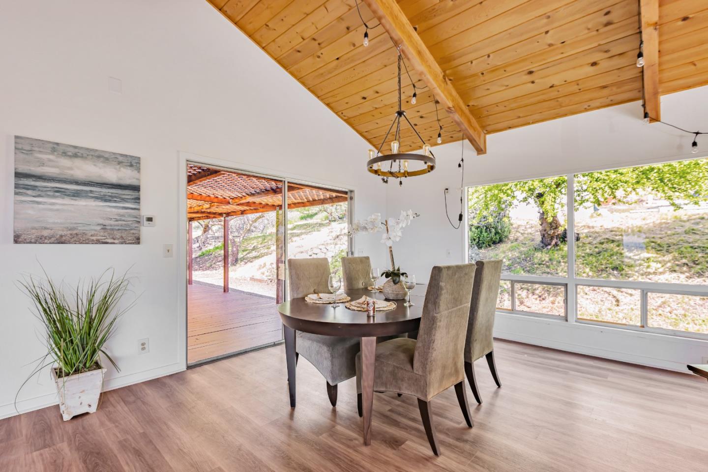 Detail Gallery Image 6 of 55 For 12880 Clayton Rd, San Jose,  CA 95127 - 4 Beds | 3/1 Baths