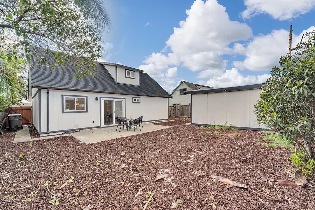Detail Gallery Image 24 of 41 For 2068 Interbay Dr, San Jose,  CA 95122 - 4 Beds | 2 Baths