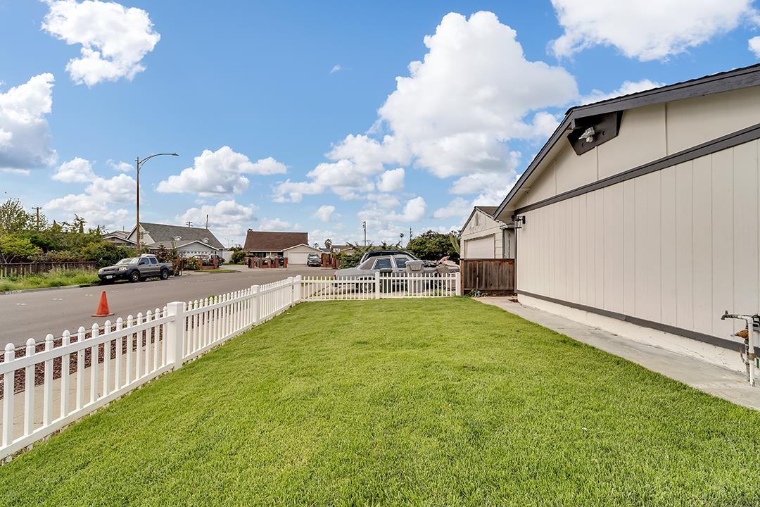 Detail Gallery Image 31 of 41 For 2068 Interbay Dr, San Jose,  CA 95122 - 4 Beds | 2 Baths