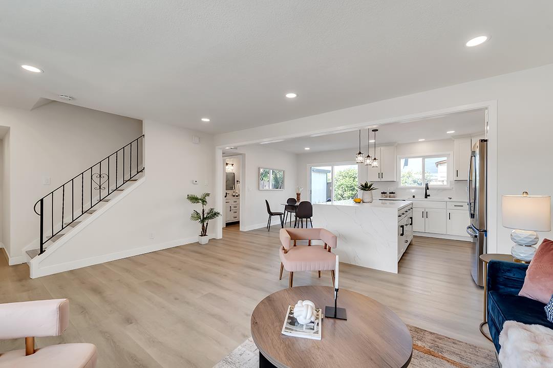 Detail Gallery Image 4 of 41 For 2068 Interbay Dr, San Jose,  CA 95122 - 4 Beds | 2 Baths