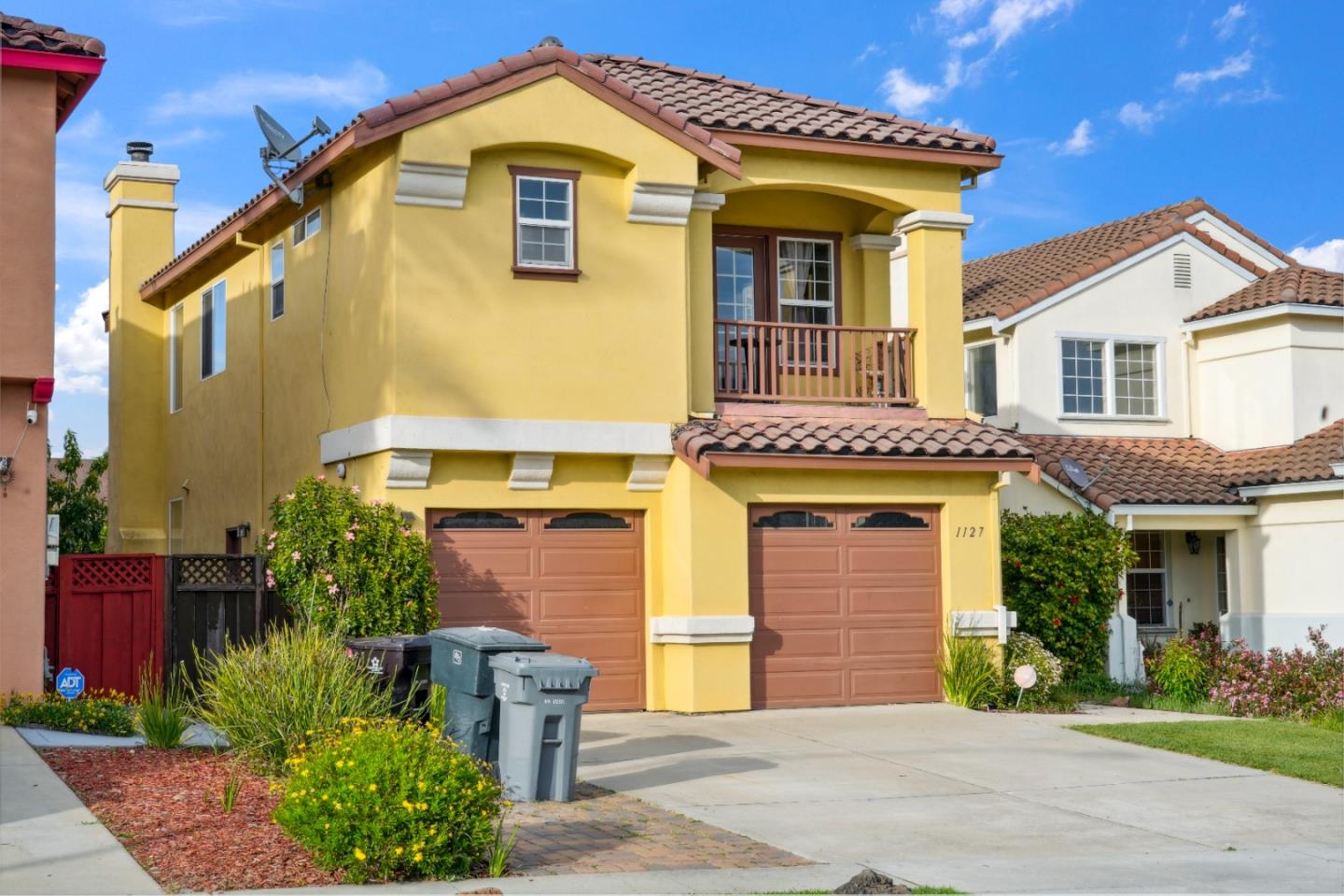Detail Gallery Image 2 of 42 For 1127 Fox Glen Way, Salinas,  CA 93905 - 4 Beds | 2/1 Baths