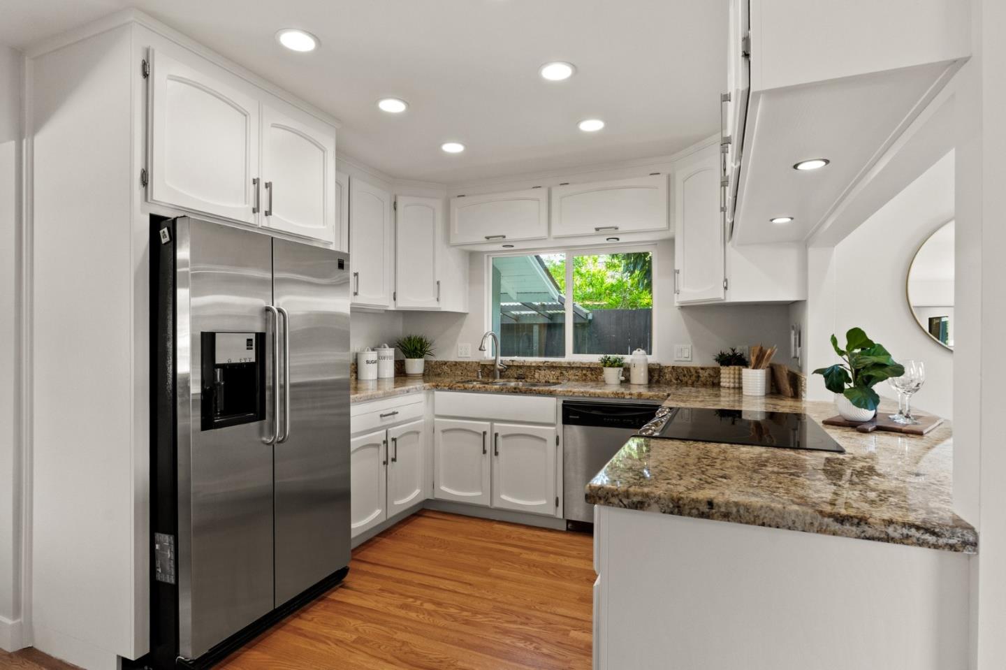 Detail Gallery Image 10 of 54 For 1193 Kelsey Dr, Sunnyvale,  CA 94087 - 3 Beds | 2 Baths